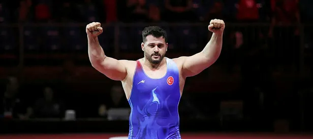 Rıza Kayaalp’ten altın madalya!