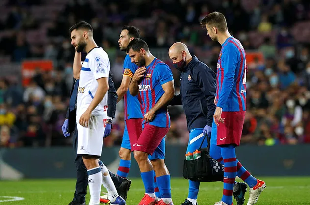 Barcelona'nın yıldızı Kun Agüero futbolu bırakacak mı? Arjantinli yıldızdan flaş paylaşım