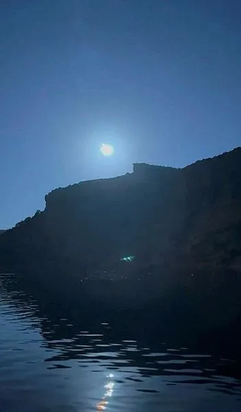 gece-gunduze-dondu-dusen-goktasi-turkiyenin-bircok-noktasindan-goruntulendi-1693682595169.jpeg Türkiye'nin birçok ilinde görüldü: Işık huzmesi geceyi gündüze çevirdi-3