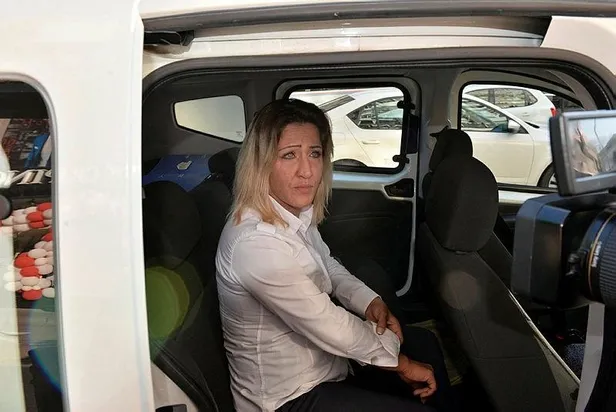 Adana'da cipteki kadınlar, yol vermediği iddiasıyla kadın otobüs şöförünü dövdü-2