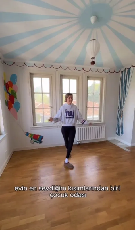 Eser ve Berfu Yenenler’in yeni evi gündem oldu! Dekorasyonu görenler: Anaokulu gibi! - 18
