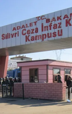 Cezaevlerinden tahliyeler başladı