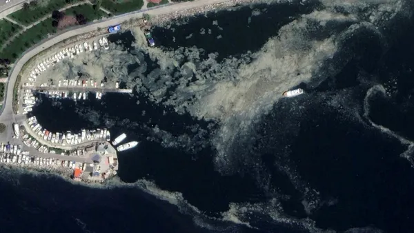 cevre-ve-sehircilik-bakani-murat-kurum-musilajin-tehlikeli-atik-olmadigini-ve-toksik-ozellik-gostermedigini-tespit-ettik-1623772245787.jpg Çevre ve Şehircilik Bakanı Murat Kurum: Müsilajın tehlikeli atık olmadığını ve toksik özellik göstermediğini tespit ettik-3