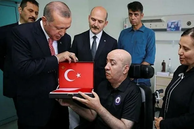 Son dakika: İçişleri Bakanı Süleyman Soylu'dan 'Turgut Aslan' paylaşımı: Sen bizim kahramanımızsın