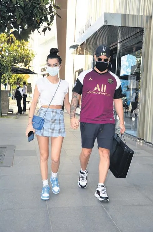 Özcan Deniz, sevgilisinin ismini duyunca gülümsemekle yetindi-10