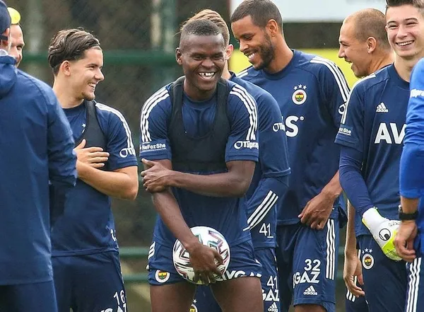 Büyük Samatta kopacak! Erol Bulut Samatta’yı derbide sahaya sürüyor-3