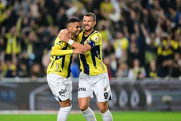 Youssef En-Neysri & Edin Dzeko A.Ş.!