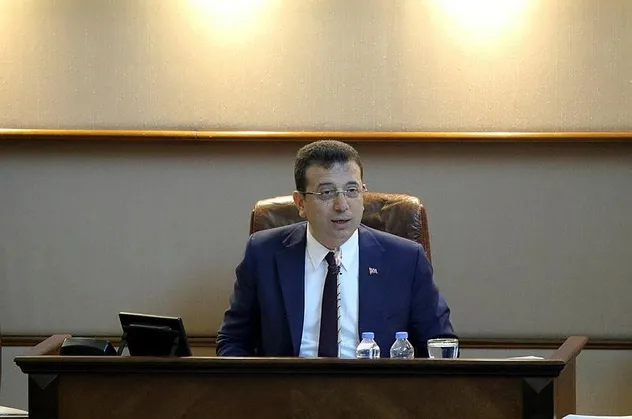 İBB'de CHP'li üyelerden akılalmaz hareket!