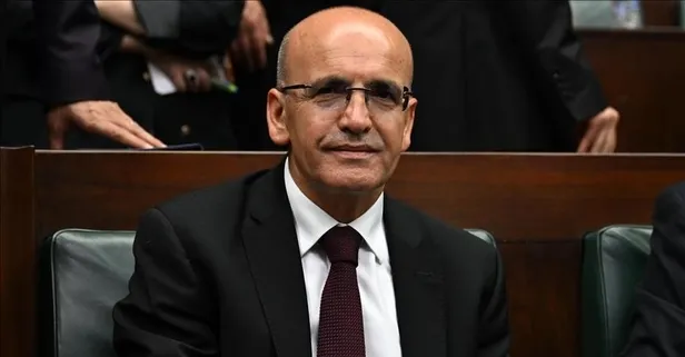 Hazine ve Maliye Bakanı Mehmet Şimşek ekonomi programında ilk yılın muhasebesini paylaştı! Hedef enflasyonda tek hane: "Kararlılıkla uygulayarak başaracağız"