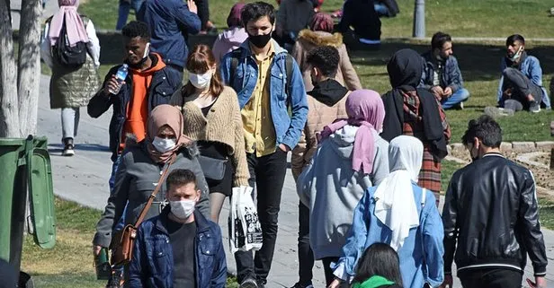 ’Çok yüksek riskli’ grupta yer alan Konya’da, güneşli hava koronavirüs salgınını unutturdu