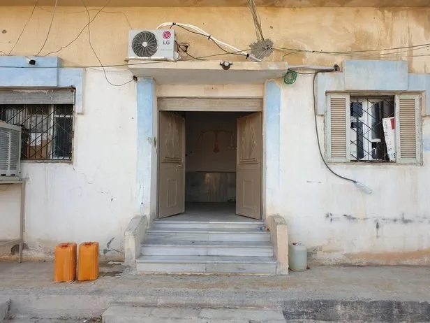 YPG'li teröristler yakaladıkları DEAŞ'lı teröristleri kendi saflarına katıyor-3