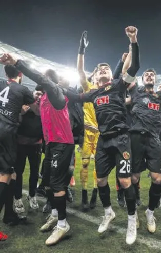 Es-es Timsah’ı avladı