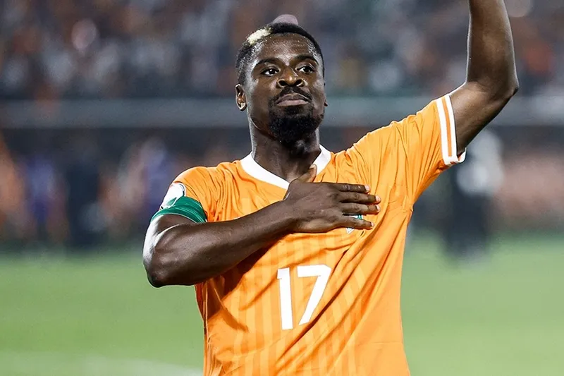 galatasaraydan-35-milyon-euroluk-transfer-operasyonu-iki-yildiz-icin-kesenin-agzi-acildi-1719064620020.jpg Galatasaray'dan 35 milyon euroluk transfer operasyonu! İki yıldız için kesenin ağzı açıldı-3