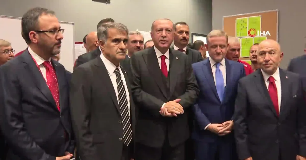 Başkan Erdoğan, A Milli Futbol Takımı'nı tebrik etti (Video)