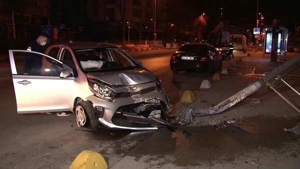 Son dakika: Kadıköy'de kaza yaptı hüngür hüngür ağladı!-3