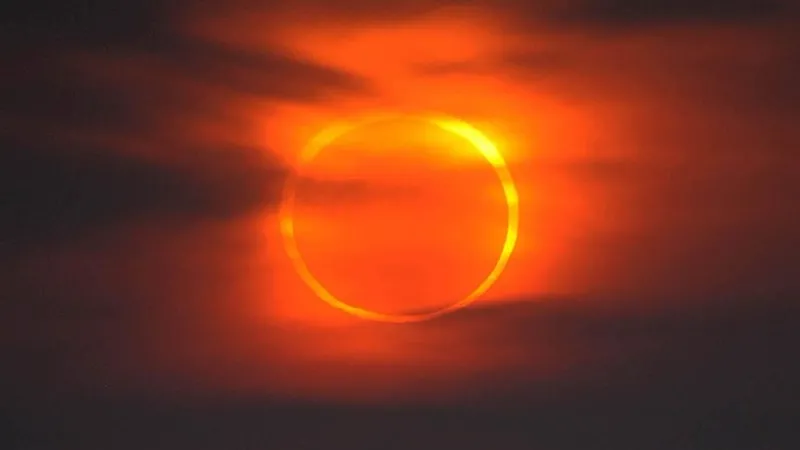 gunes-tutulmasi-ne-zaman-hangi-tarihte-gerceklesecek-2024-turkiyeden-izlenebilecek-mi-1707820534642.jpg Türkiye'den izlenebilecek mi? Güneş tutulması ne zaman, hangi tarihte gerçekleşecek 2024? Burçlara etkisi...-5