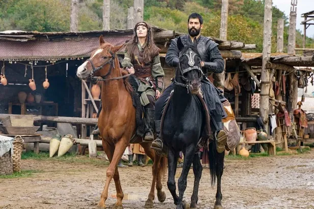 Reytinglerde yine zirvede: Kuruluş Osman 36. son bölüme damga vuran sahneler! Kayı'ya düşman olanların sonu yaklaşıyor-2