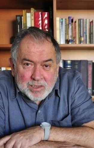 Yönetmen Erden Kıral hayatını kaybetti!