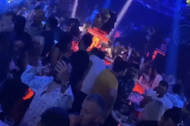 Tepki çeken görüntüler sonrası düğmeye basıldı! Korona partilerine "müzik" freni
