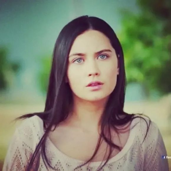 Nazlı Sabancı doğuma günler kala karnı burnunda son halini paylaştı! İlk yorum Seda Sayan ile kayınvalide Arzu Sabancı’dan... - 33