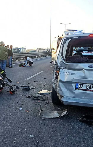 İntiharı engellemek istedi kazaya neden oldu! Oğlunu yerde gören baba sinir krizi geçirdi