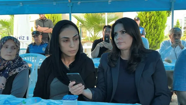 Başkan Erdoğan Mersin'deki polisevi şehidi Sedat Gezer'in eşi ile telefonda görüştü-3