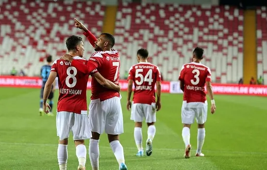 Sivasspor 2-1 Trabzonspor | MAÇ SONUCU-4