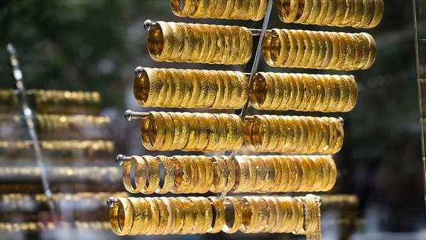 altin-fiyatlari-15-haziranda-nasil-gram-ceyrek-yarim-22-ayar-bilezik-fiyati-kac-tl-altinda-son-durum-1623730236050.jpg Altın fiyatları 15 Haziran'da nasıl? Gram, çeyrek, yarım, 22 ayar bilezik fiyatı kaç TL? Altında son durum...-4