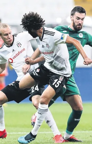 Beşiktaş-Konyaspor maçında 'VAR' tartışması!