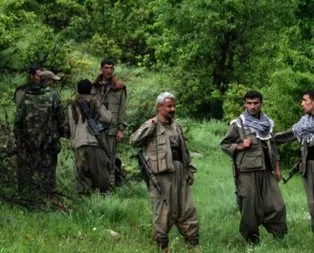 Türk bayraklı tişörtlerle tünel kazıyorlar!