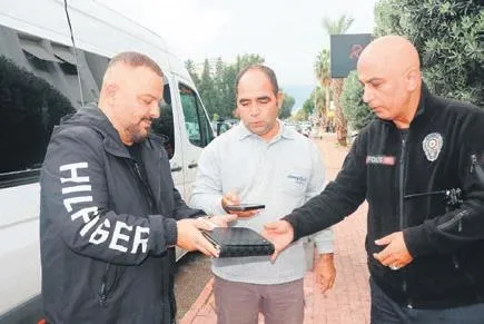 turkiyenin-konustugu-yalanci-doktorun-mesajlari-ortaya-cikti-bizde-kesmek-yok-1670021713024.jpeg Türkiye'nin konuştuğu yalancı doktorun mesajları ortaya çıktı! "Bizde kesmek yok!"-5