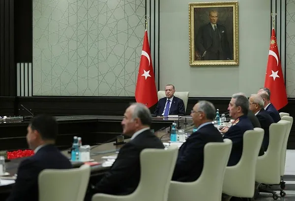 Başkan Recep Tayyip Erdoğan Soçi dönüşü uçakta soruları cevapladı! Gündeme dair açıklamalarda bulundu-5