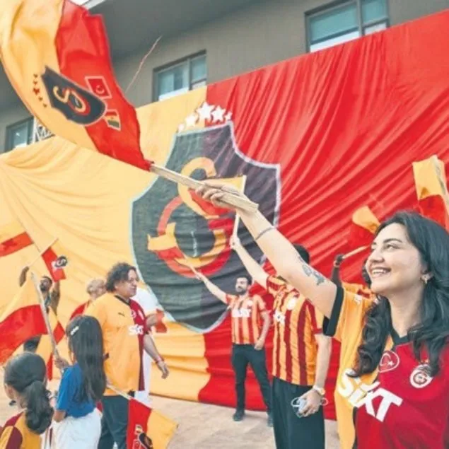 Senegal’de büyük çoşku