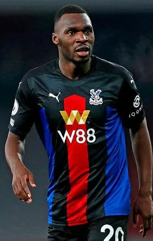 Fenerbahçe transferde büyük oynuyor! Hedef hem Marega hem de Benteke