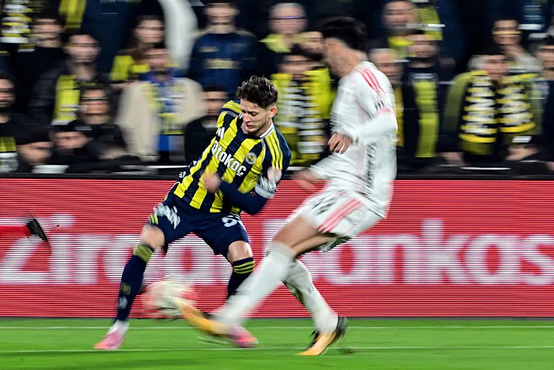 Fenerbahçe'den çılgın transfer hamlesi! Kante'nin takım arkadaşına kanca - 5