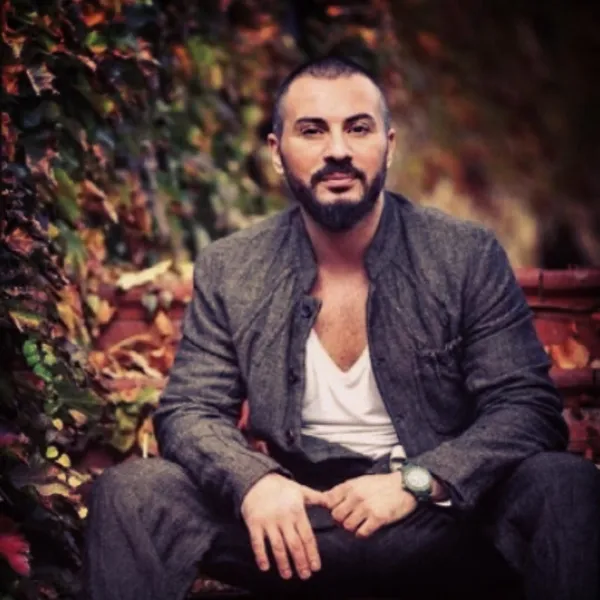 1619013406003.jpg Rober Hatemo’dan itiraflar peş peşe geldi! Yaşadığı zor günleri ilk kez anlattı: “Kimse bilmiyor ölümden döndüm”-6