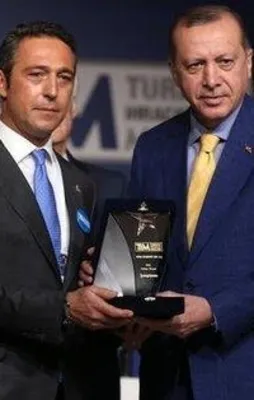 Cumhurbaşkanı Erdoğan'dan Fenerbahçe Başkanı Ali Koç'a tebrik
