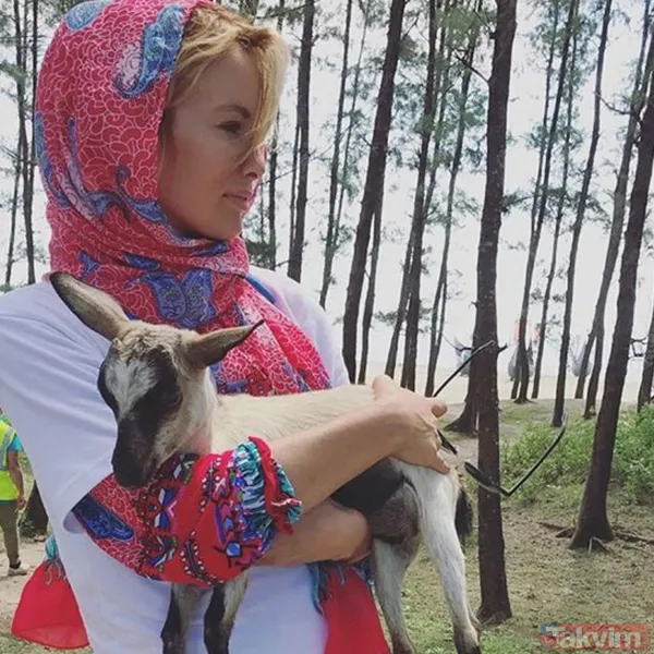 Yaptığı yardımlarla sık sık gündeme gelen Özçelik, özel hayatını da gözlerden uzak yaşamaya başladı. Ancak ünlü ismin sevenleri Özçelik'i yakından takip...