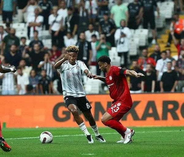 besiktas-uzatmada-gelen-golle-yikildi-904te-romero-penalti-goluyle-2-puani-goturdu-1692568690251.jpeg Beşiktaş uzatmada gelen golle yıkıldı! 90+4'te Romero penaltı gölüyle 2 puanı götürdü-4