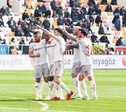 ersin-icin-geliyorlar-21-yasindaki-file-bekcisi-yuvadan-ucmak-uzere-1645400083144.jpeg Ersin için geliyorlar! 21 yaşındaki file bekçisi yuvadan uçmak üzere-8