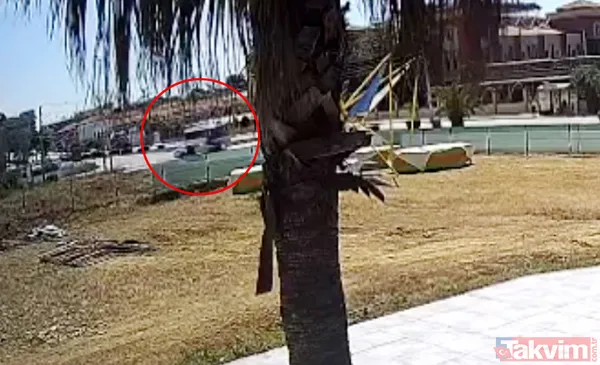 Antalya'da feci kaza: Otel servisi otomobille çarpışarak devrildi - 5