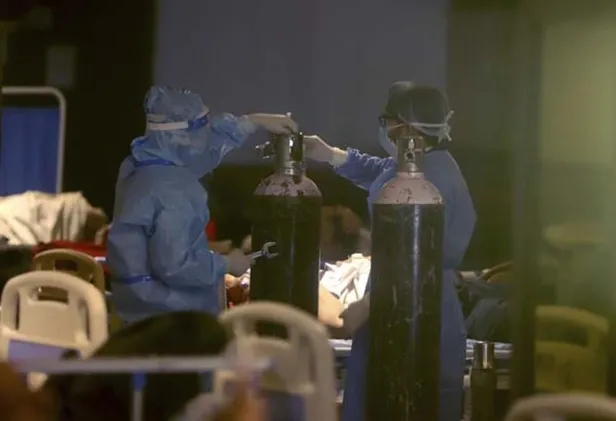 olumcul-kara-mantar-hastaligi-hizla-yayiliyor-hindistanda-vaka-sayisi-40-bini-asti-1624908688434.jpeg Ölümcül 'Kara Mantar' hastalığı hızla yayılıyor! Hindistan'da vaka sayısı 40 bini aştı-3