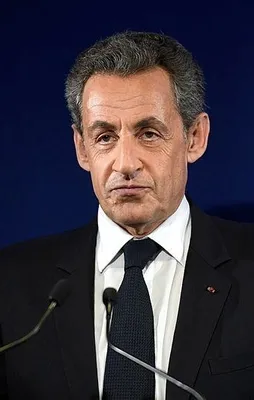 Nicolas Sarkozy Camp Nou stadından atıldı