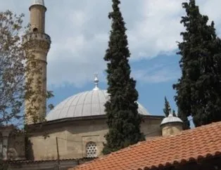 Yunanistan’da tarihi Kurşunlu Camisi’ne çirkin saldırı!