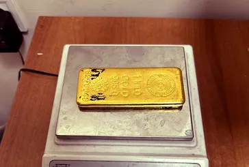 Ticaret Bakanlığı duyurdu! Gümrükte ekmek arası bir kilo altın ele geçirildi