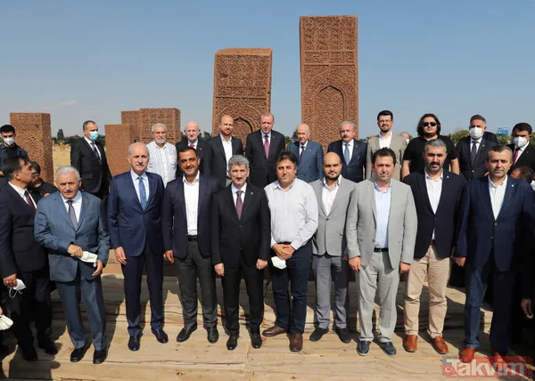 Başkan Erdoğan, Malazgirt Zaferi'nin 950'nci yılında Ahlat'ta! Tarihi kareler - 3