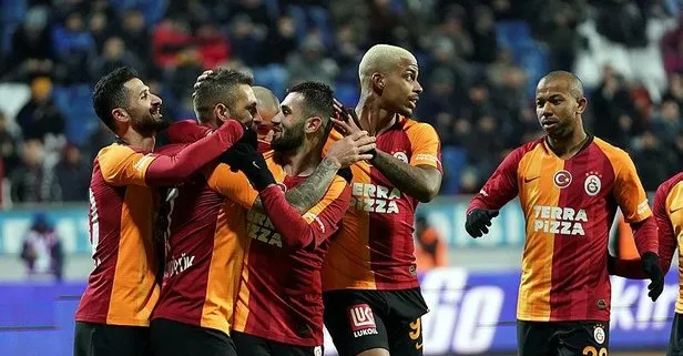 Galatasaray 5. vitese taktı zirveye uçuyor! Sivasspor ile puan farkı 3’e indi...