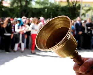 Yarın okullar tatil mi? 31 Aralık Salı okul var mı? 31 Aralık resmi tatil mi, yarım gün mü?