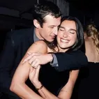 Dua Lipa ile Callum Turner evlendi: Yılın düğünü için ilk adımı Londra’da attılar