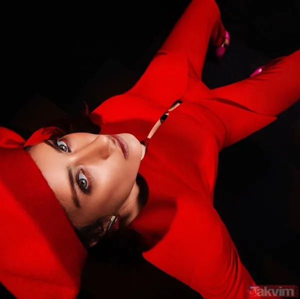 2 çocuk annesi Hazal Kaya’dan eşi Ali Atay’a dudak dudağa kutlama! İlk yorum Mine Tugay ve Gözde Seda Altuner’den... - 3